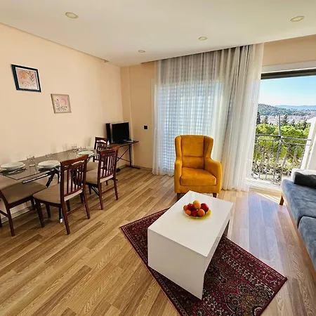 Evalacati - Stylish Flat Blue Apartment Cesme